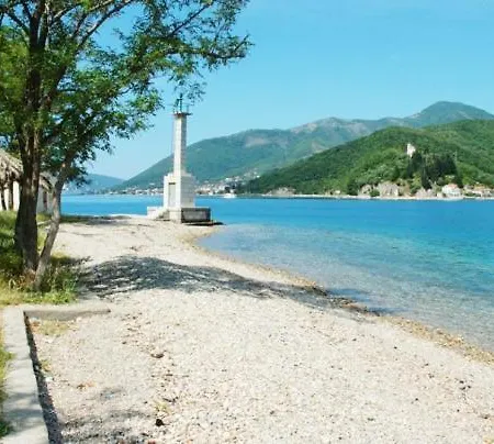 Apartment By The Sea Tivat Exterior photo